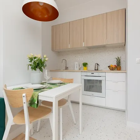 Apartment Karolkowa By Renters