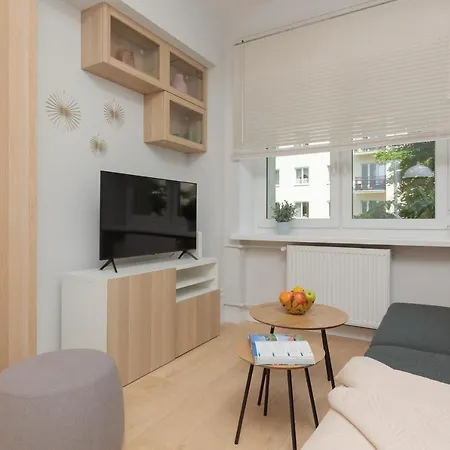 Apartment Karolkowa By Renters